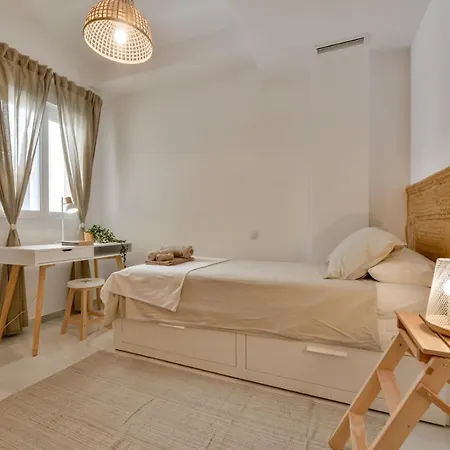 アパート Modern / Quiet 3 Bdrs Flat In The Heart Of カルプ