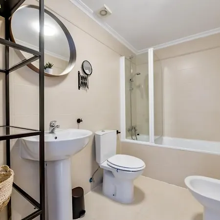 アパート Modern / Quiet 3 Bdrs Flat In The Heart Of カルプ