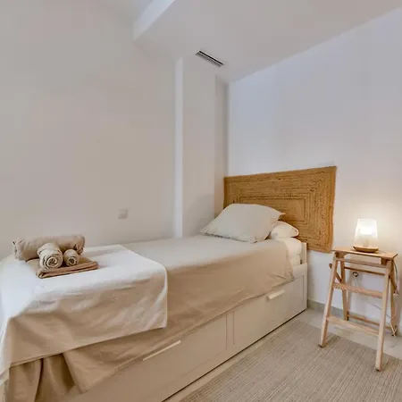 Modern / Quiet 3 Bdrs Flat In The Heart Of Апартаменты