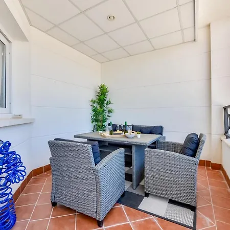 Апартаменты Modern / Quiet 3 Bdrs Flat In The Heart Of Кальпе